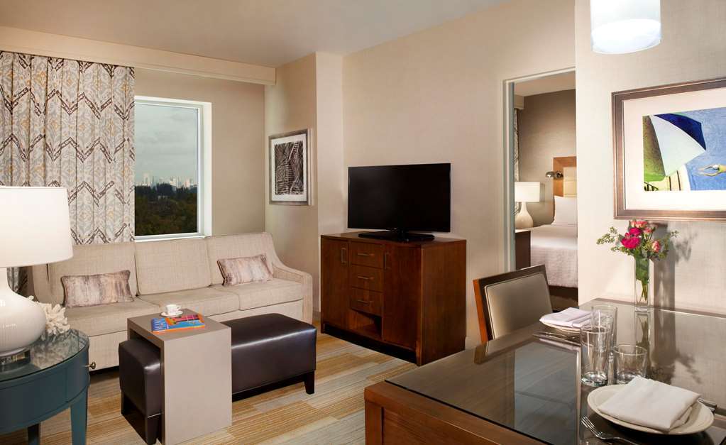 Homewood Suites By Hilton Miami Dolphin Mall Room photo